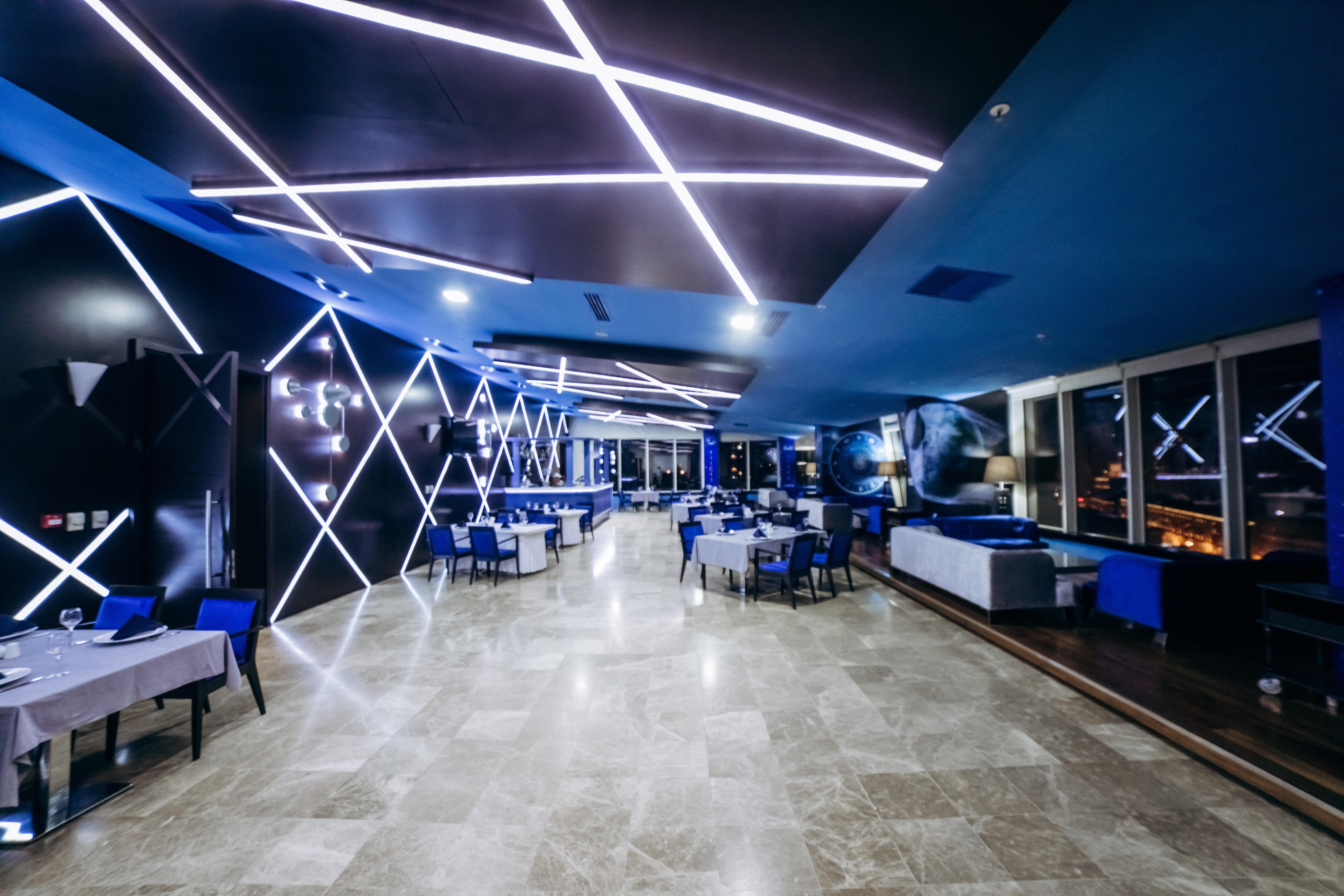 Point Hotel Baku Exterior foto