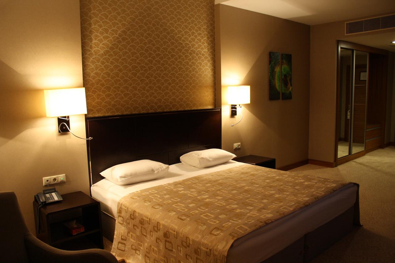 Point Hotel Baku Exterior foto