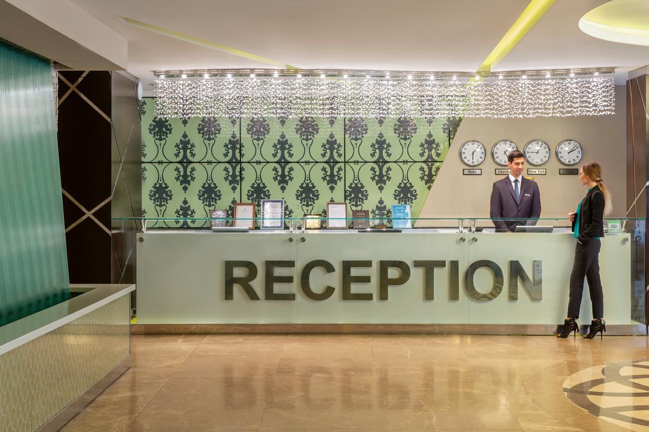 Point Hotel Baku Exterior foto